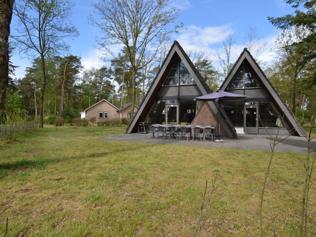 Holiday Home With Large Terrace Stramproy Exteriér fotografie